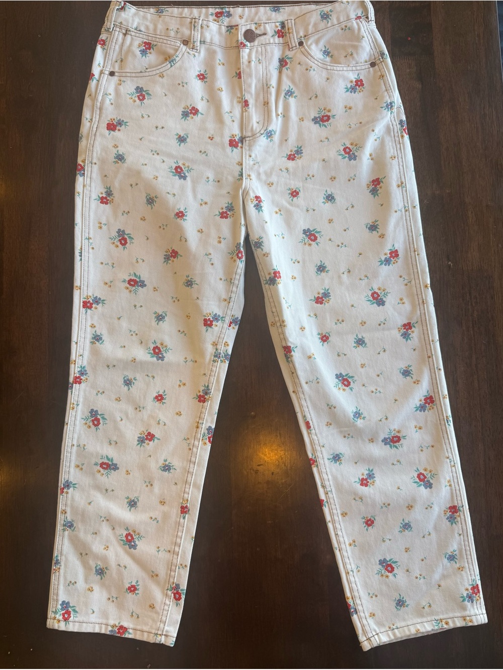 Wrangler X Billabong Collab, She’s Cheeky Floral White Denim Jeans Women’s Sz 31 - Picture 5 of 14
